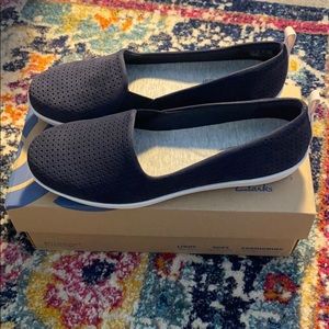 Clark’s Ayla Blair navy blue flats 8.5W